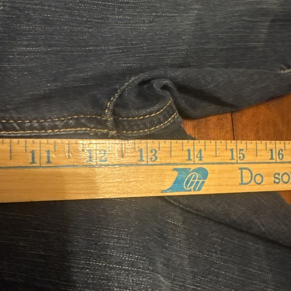 Levi Strauss Signature Gold Women's Mid Rise Capri‎ Jeans Dark Wash Sz 16 W33 - Picture 5 of 8